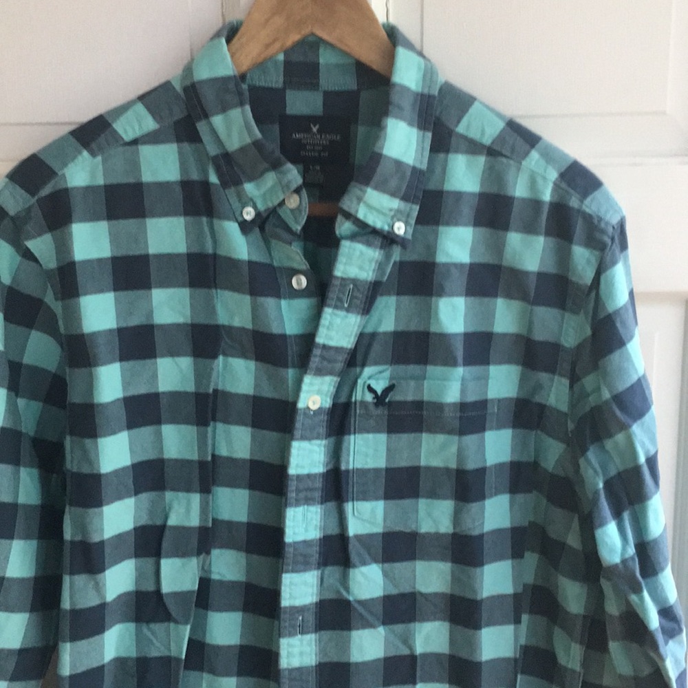 American eagle button down shirt